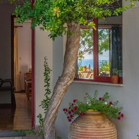 Christiana Apart Otel Gerani (Chania)